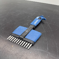 VWR Multi Chanel Pipette image 1